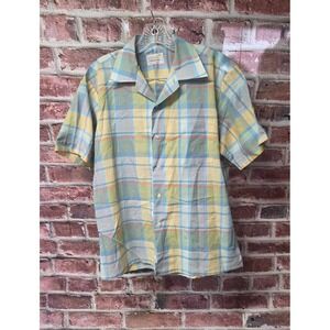 Vintage Men's INVINCIBLE Checkered Button Up Short Sleeve Shirt 15-15.5 Medium